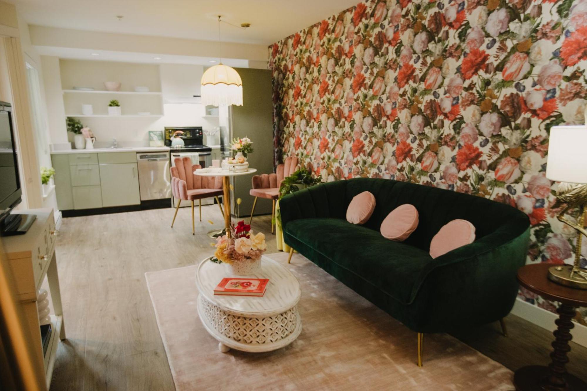 The Garden Room At Waddington Flats Виктория Екстериор снимка